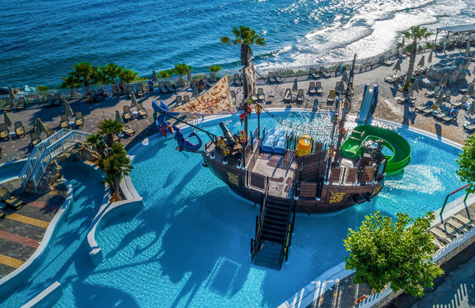 //www.jet2holidays.com/-/media/assets/product images - custom overview groups/her/star beach village and waterpark/her_70089_star-beach-village-and-waterpark_190326_03_custom-overview--689-x-448.jpeg